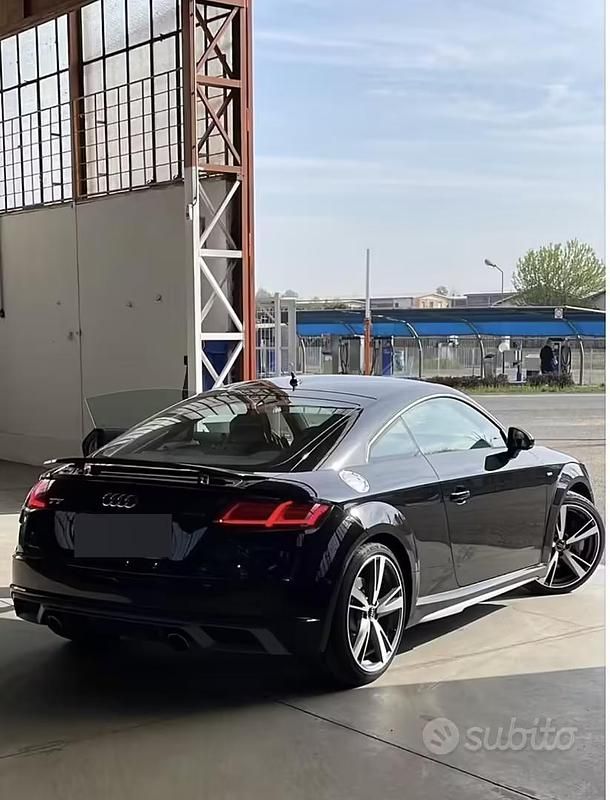 Usata Audi TT Ambiente 245 CV (180 kW) 2019 Nero Coupé