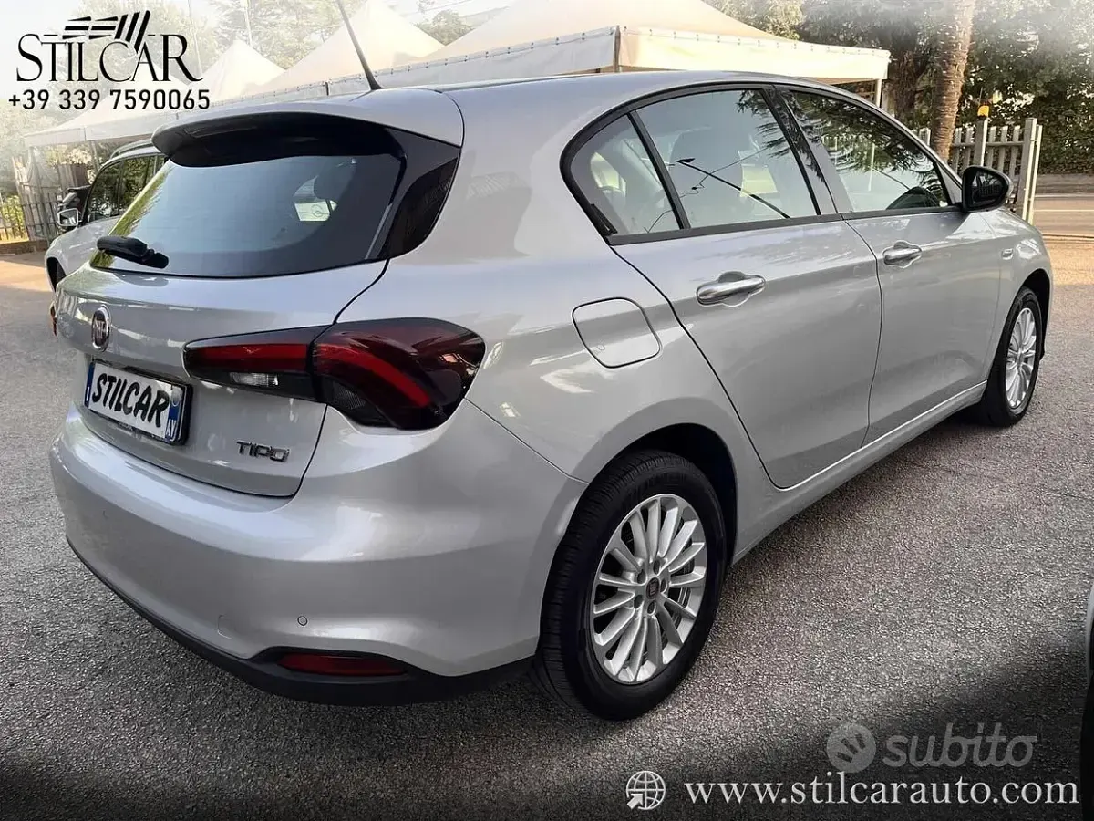 Occasion Fiat Tipo Life 100 ch (73 kW) 2021 Gris Berline