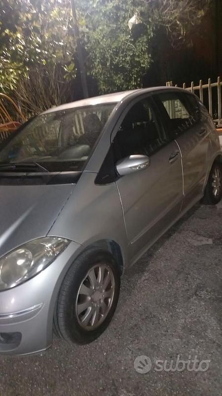 Usata Mercedes 180 2007 Grigio Berlina