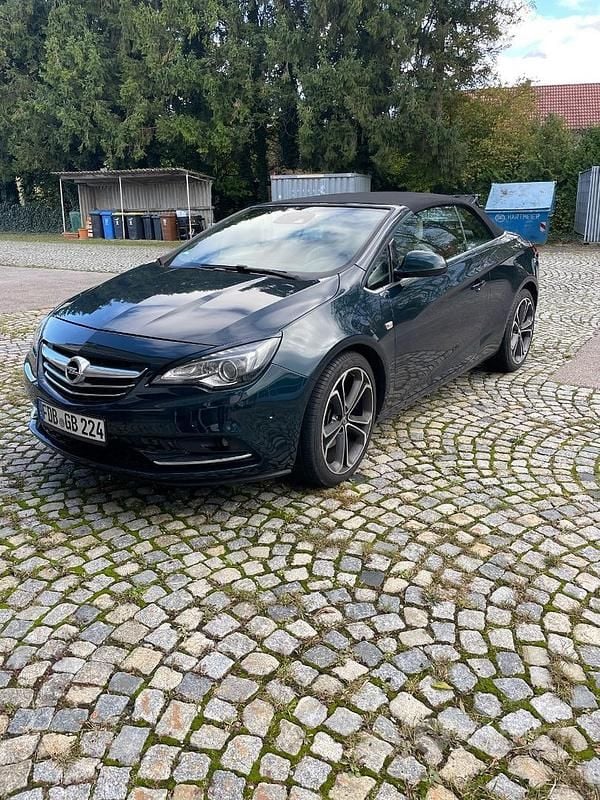 Verde Usata 2015 Opel Cascada Innovation Cabrio | 18.900 € - Immagine 1/4