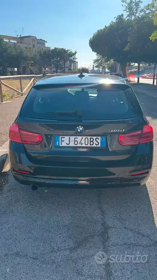 Usata BMW 318 Efficient Dynamics 150 CV (110 kW) 2017 Nero Station wagon