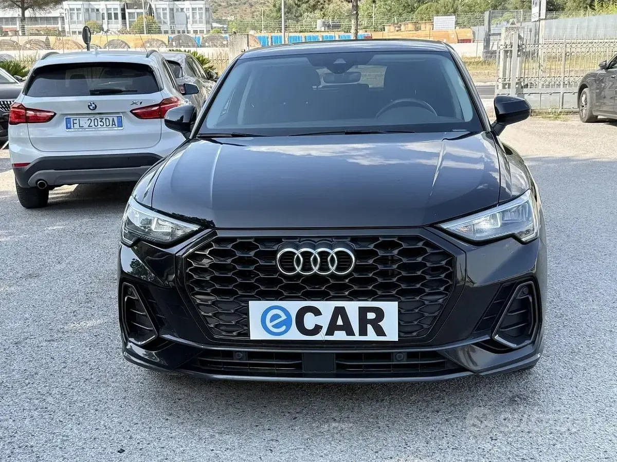 Usata Audi Q3 Sportback Ambiente 150 CV (110 kW) 2021 Nero SUV