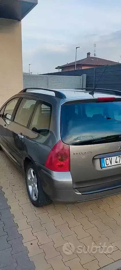 Usata Peugeot 307 107 CV (78 kW) 2005 Marrone Station wagon