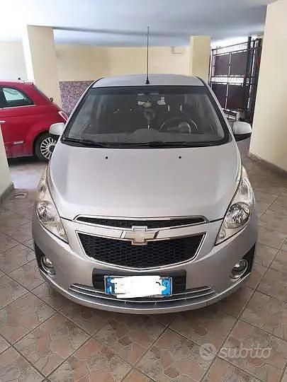 Grigio Usata 2011 Chevrolet Spark Utilitaria | 3000 € (Ottimo prezzo) - Immagine 1/4