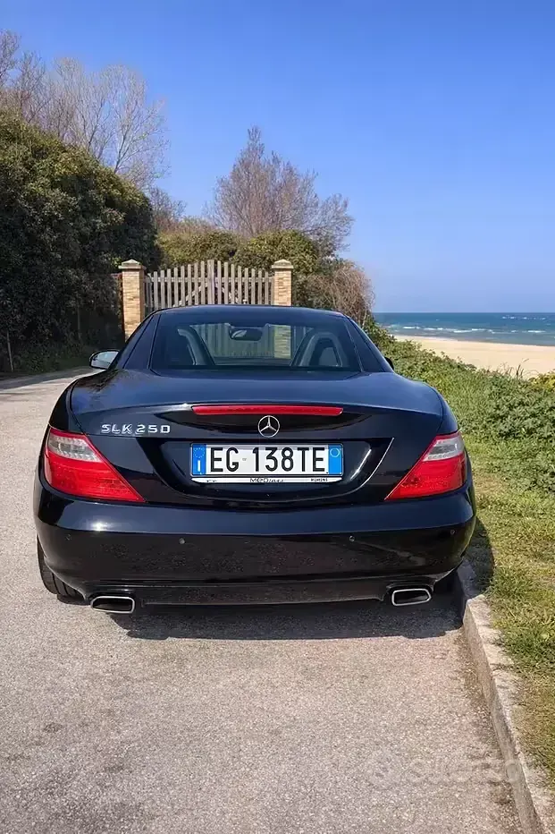 Usata Mercedes SLK250 2011 Nero Cabrio