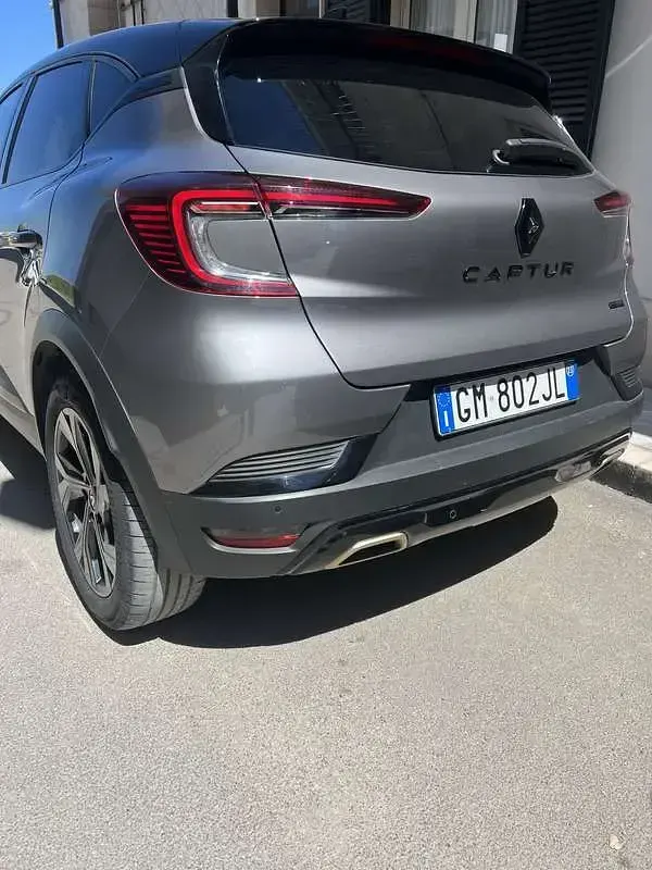 Usata Renault Captur Engineered 92 CV (67 kW) 2023 SUV