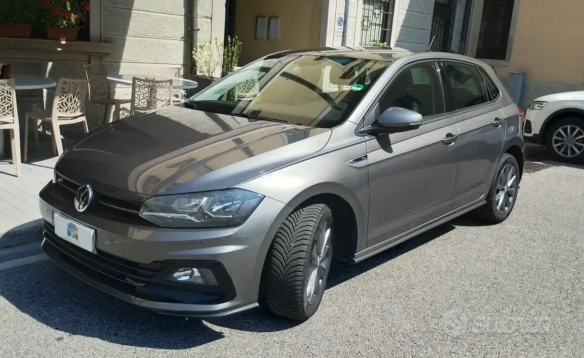 Usata VW Polo Highline 95 CV (69 kW) 2019 Grigio Utilitaria