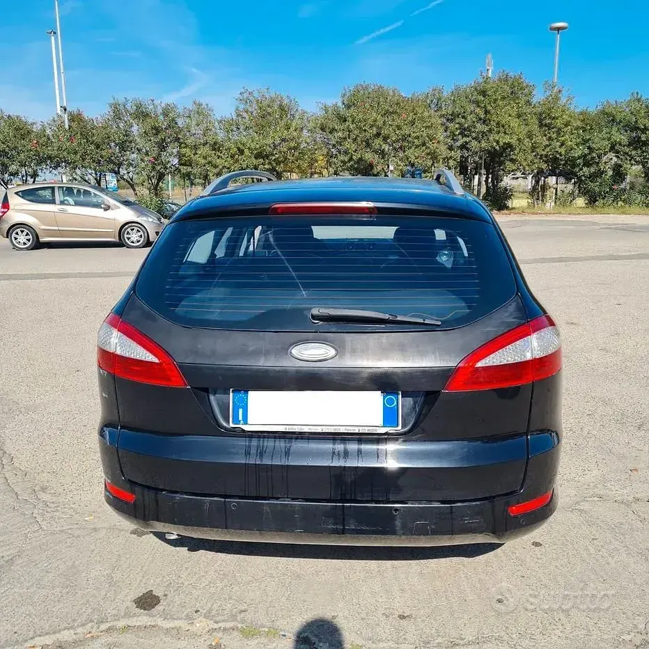 Usata Ford Mondeo 140 CV (102 kW) 2009 Nero Station wagon