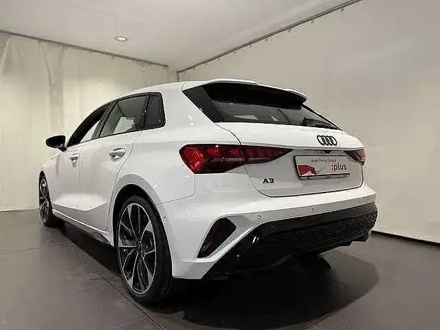 Nuova Audi A3 S-Line 150 CV (110 kW) 2025 Bianco Berlina
