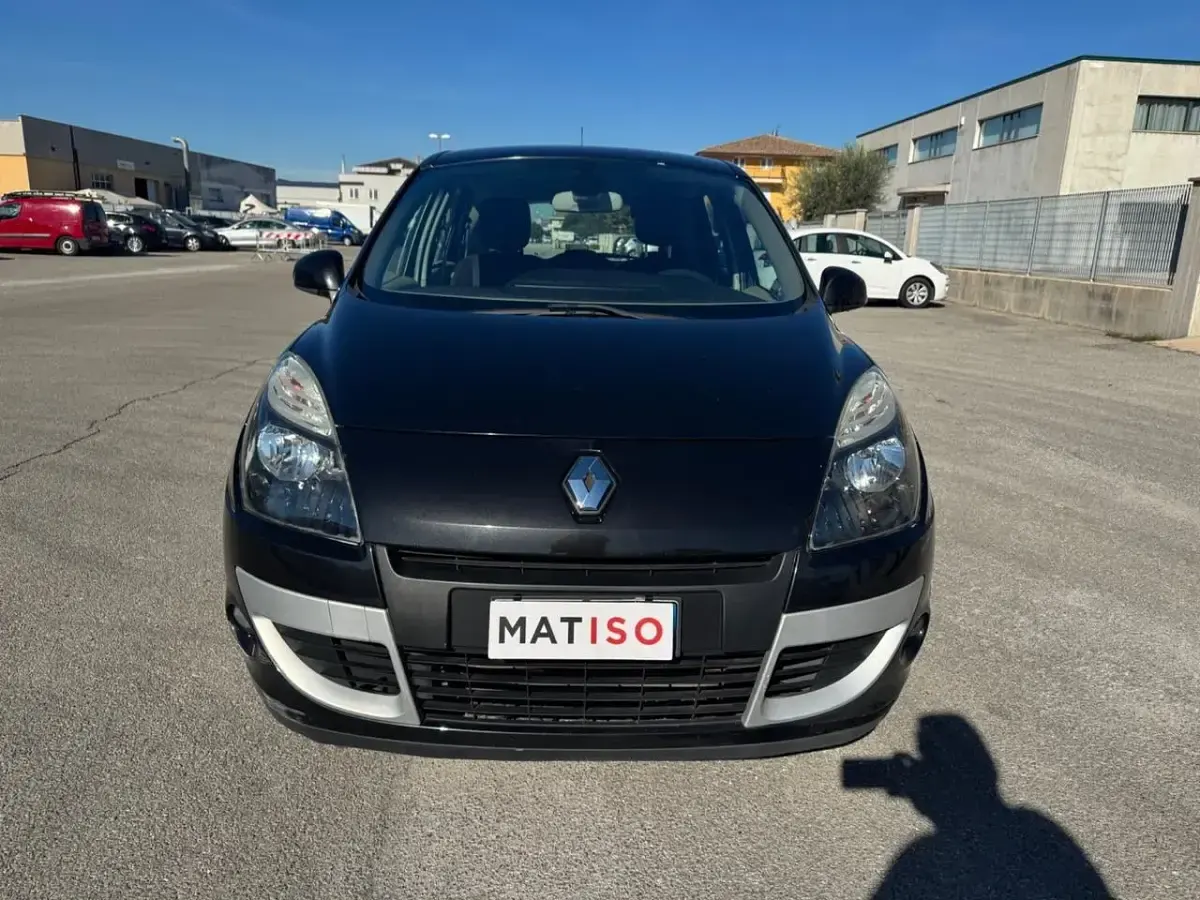 Usata Renault Scénic 110 CV (80 kW) 2010 Nero Monovolume
