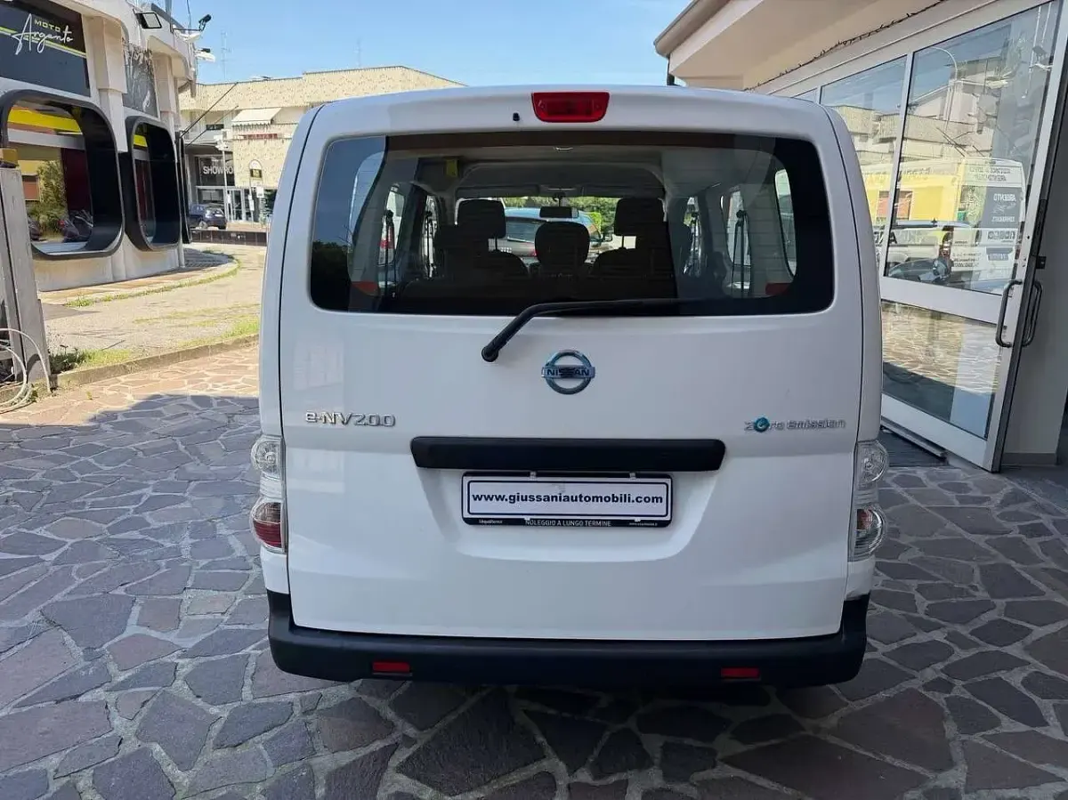 Usata Nissan e-NV200 80 kW (109 CV) 2021 Bianco Monovolume