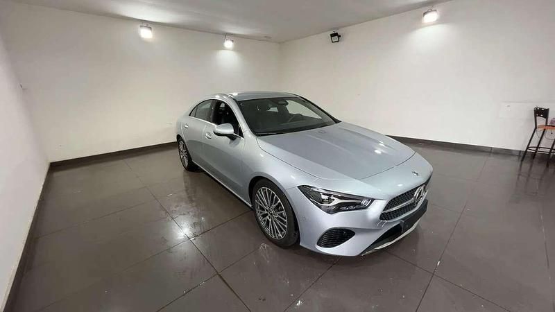 Usata Mercedes CLA180 Luxury 116 CV (85 kW) 2024 Argento Berlina