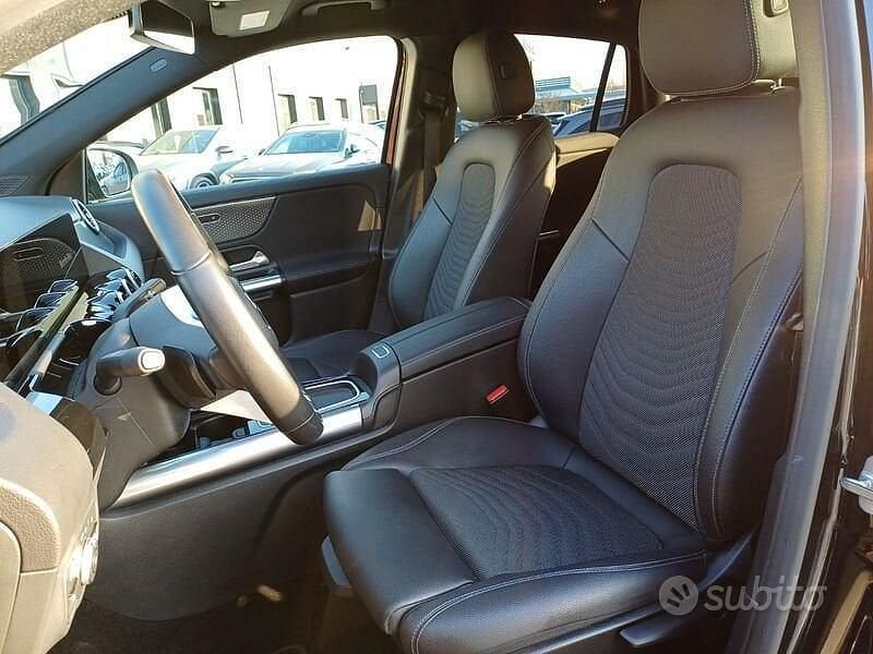 Usata Mercedes GLA180 Advanced 116 CV (85 kW) 2024 Nero SUV