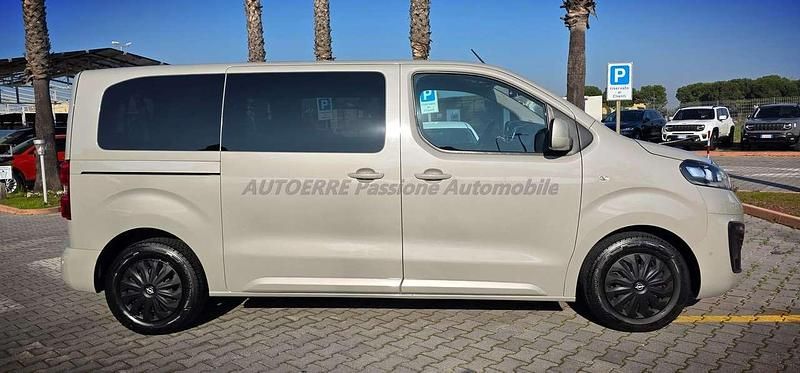 Usata Opel Zafira Life Business 120 CV (88 kW) 2020 Beige Monovolume