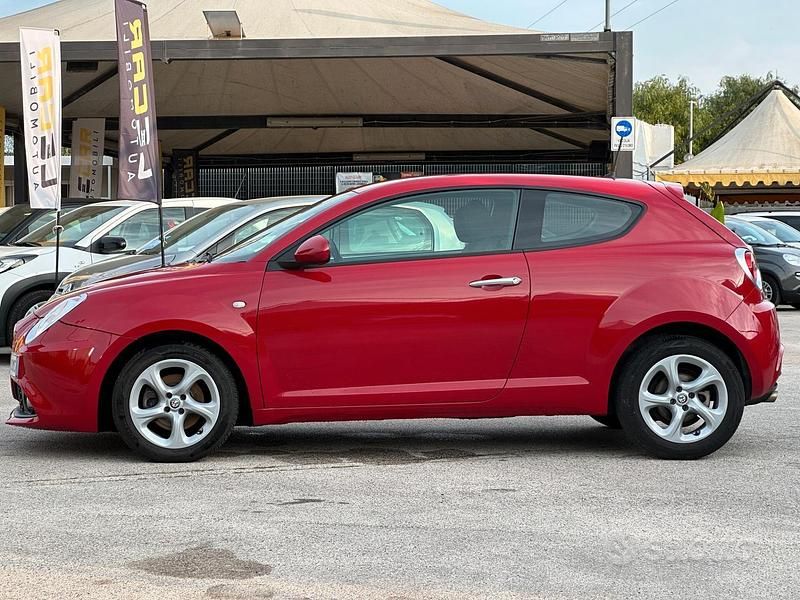 Usata Alfa Romeo MiTo Super 95 CV (69 kW) 2016 Rosso Utilitaria