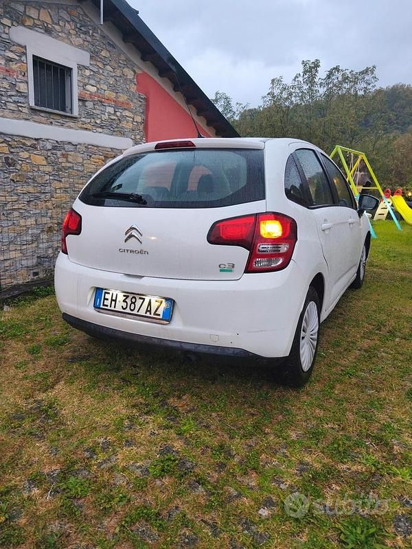 Usata Citroën C3 73 CV (53 kW) 2011 Bianco Utilitaria