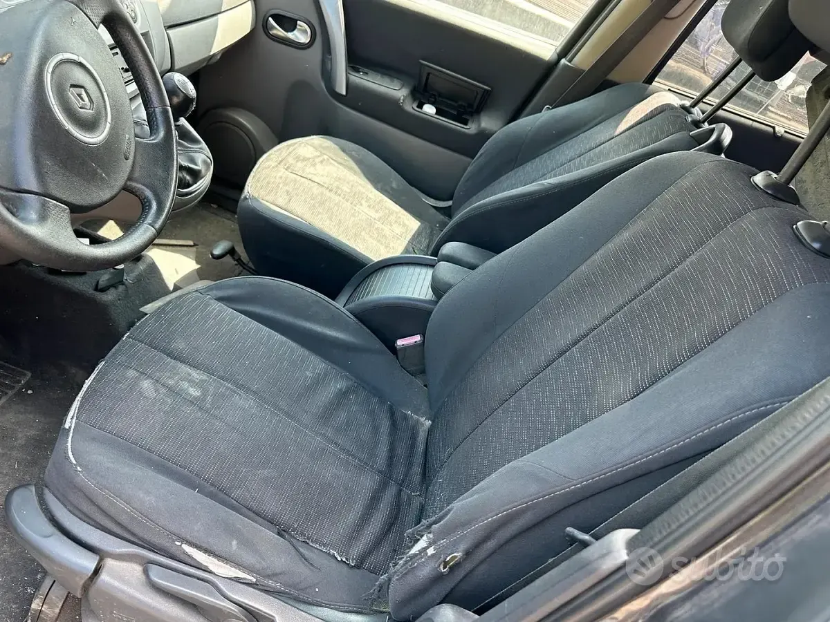 Usata Renault Scenic E-Tech 2007 Nero Utilitaria