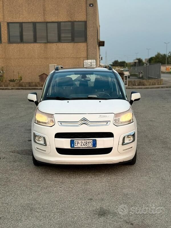 Usata 2014 Citroën C3 Picasso Monovolume | 6000 € (Cara) - Immagine 1/4