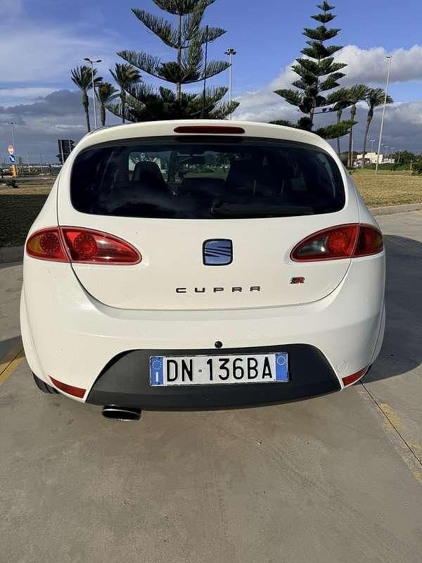 Occasion Seat Leon CUPRA 241 ch (177 kW) 2008 Citadine