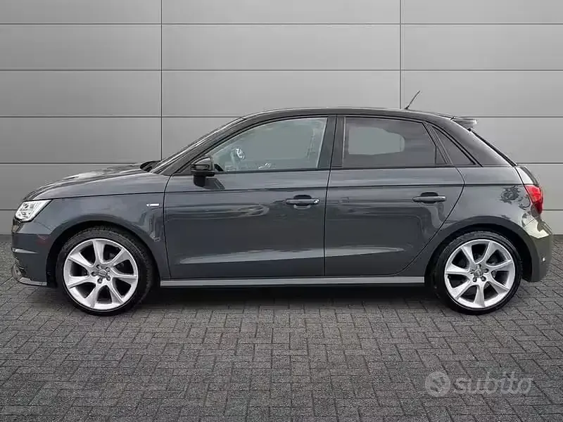 Begagnad Audi A1 Admired 90 HK (66 kW) 2016 Grå Halvkombi