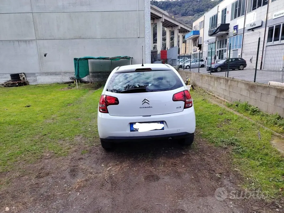 Usata Citroën C3 68 CV (50 kW) 2013 Bianco Berlina