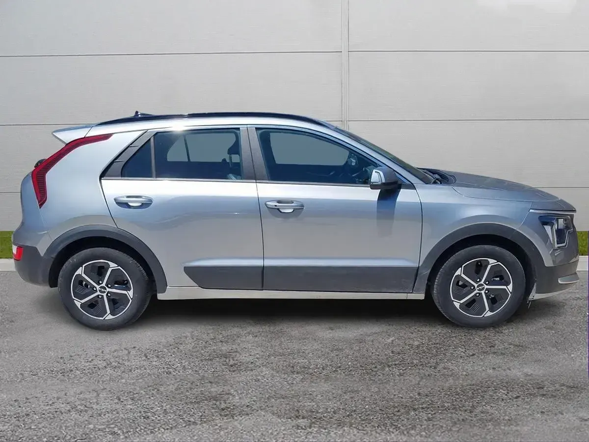 Usata Kia Niro 143 CV (105 kW) 2023 Bianco SUV