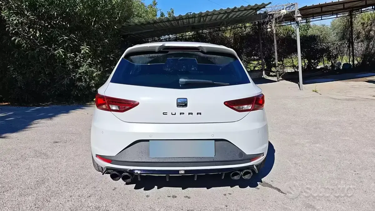 Usata Seat Leon CUPRA 300 CV (220 kW) 2016 Bianco Berlina