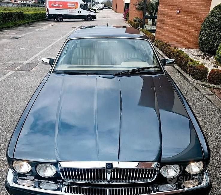 Usata 1991 Jaguar XJ Sovereign Tre volumi | 3800 € - Immagine 1/4