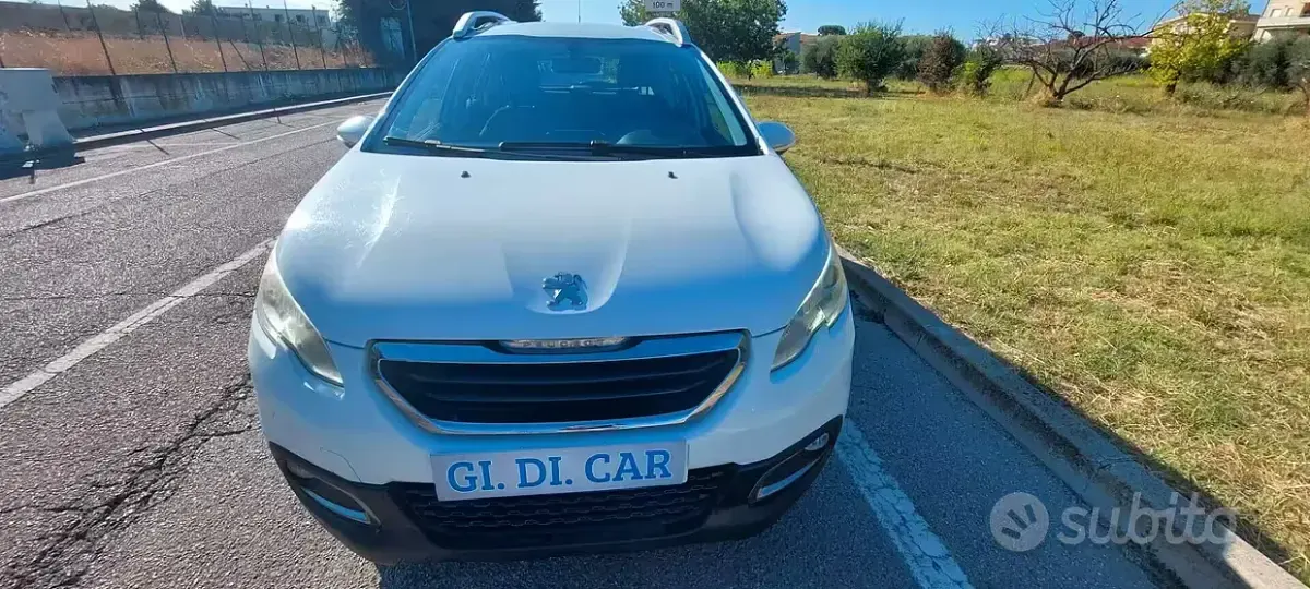 Usata Peugeot 2008 82 CV (60 kW) 2015 Bianco SUV