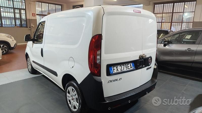 Käytetty Fiat Doblò 120 HP (88 kW) 2019 Valkoinen Tila-auto
