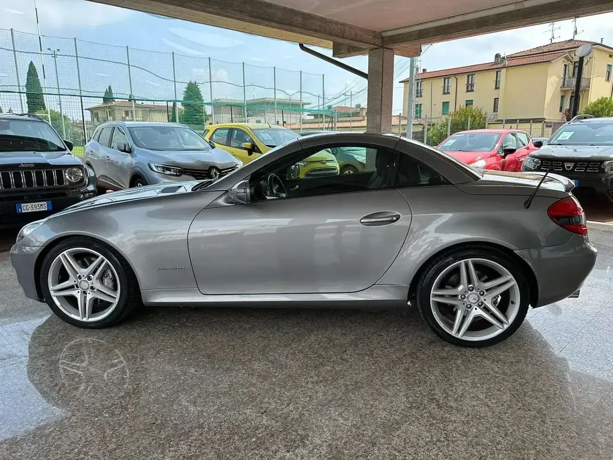 Usata Mercedes SLK200 184 CV (135 kW) 2010 Grigio Cabrio