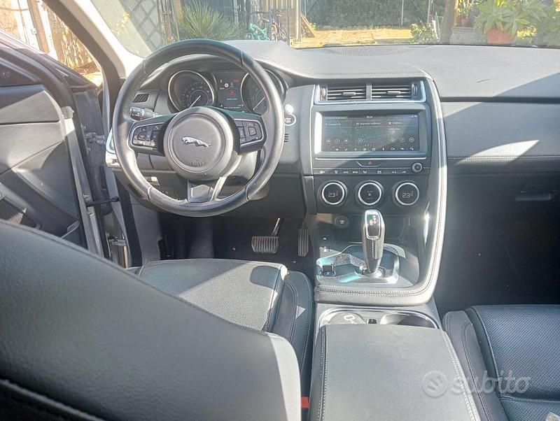 Usata Jaguar E-Pace 150 CV (110 kW) 2018 Grigio SUV