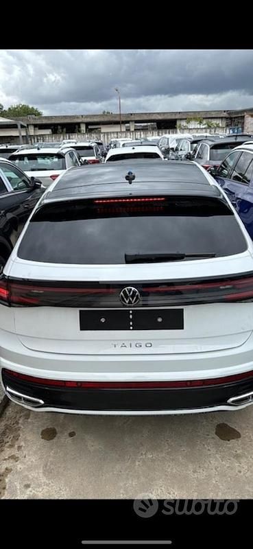 Usata VW Taigo R-line 110 CV (80 kW) 2024 Bianco SUV