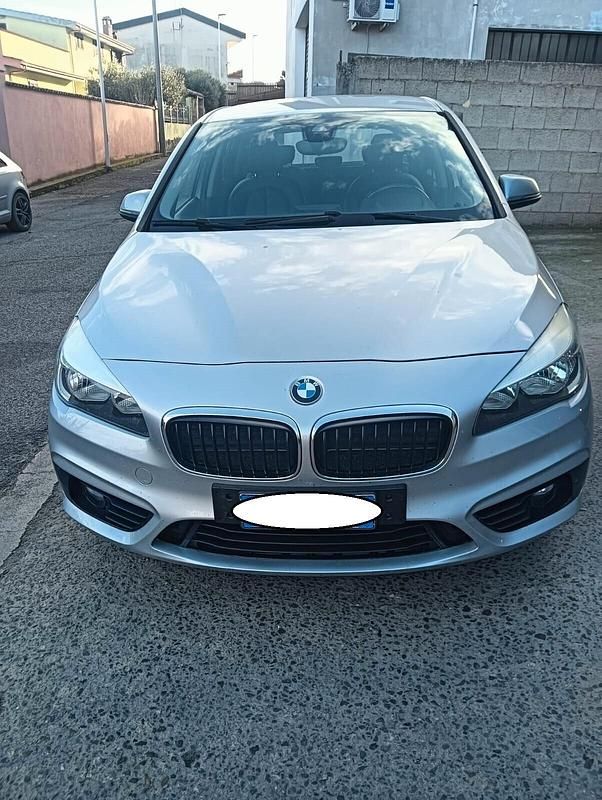 Usata BMW 218 Active Tourer Luxury Line 149 CV (109 kW) 2014 Grigio Monovolume