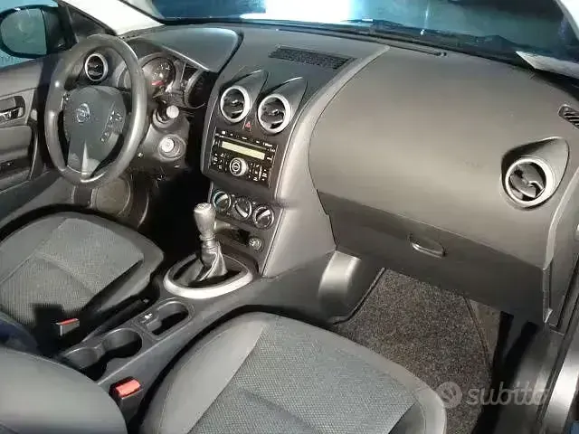 Usata Nissan Qashqai 110 CV (80 kW) 2011 Grigio SUV