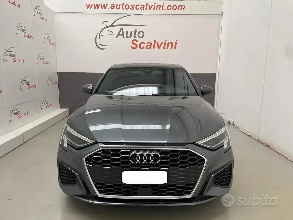 Usata Audi A3 S-Line 150 CV (110 kW) 2023 Grigio Berlina