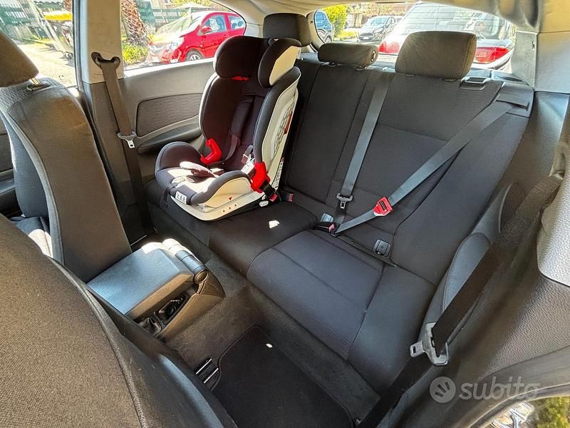 Usata BMW 118 143 CV (105 kW) 2008 Nero Utilitaria