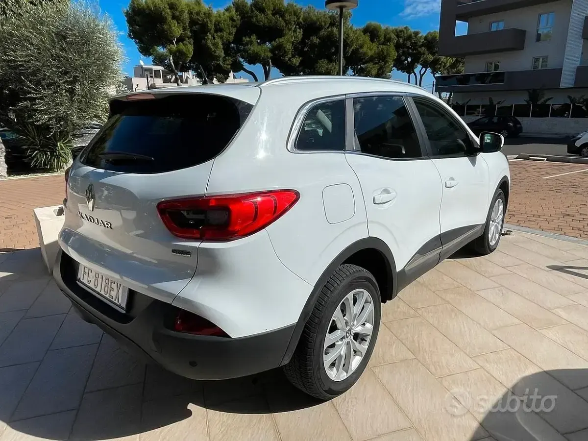 Usado Renault Kadjar Intens 131 CV (96 kW) 2016 Blanco SUV