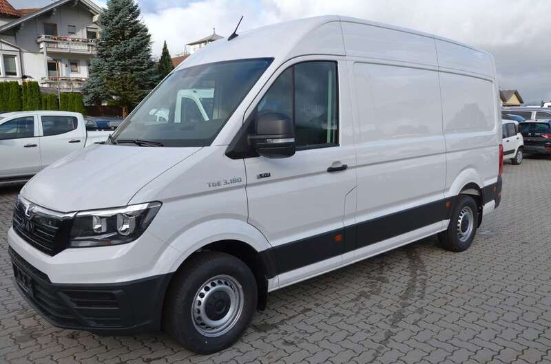 Usata VW Crafter 177 CV (130 kW) 2024 Bianco Furgone