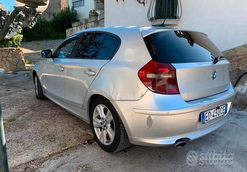 Usata BMW 120 M Sport 177 CV (130 kW) 2010 Grigio Utilitaria