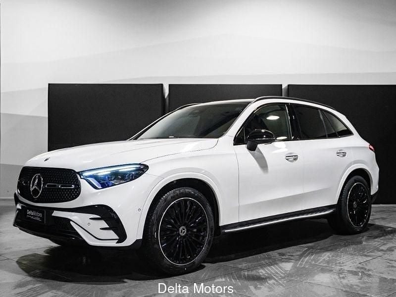 Bianco Nuova 2025 Mercedes GLC220 AMG Line Premium SUV | 68.469 € (Ottimo prezzo) - Immagine 1/4