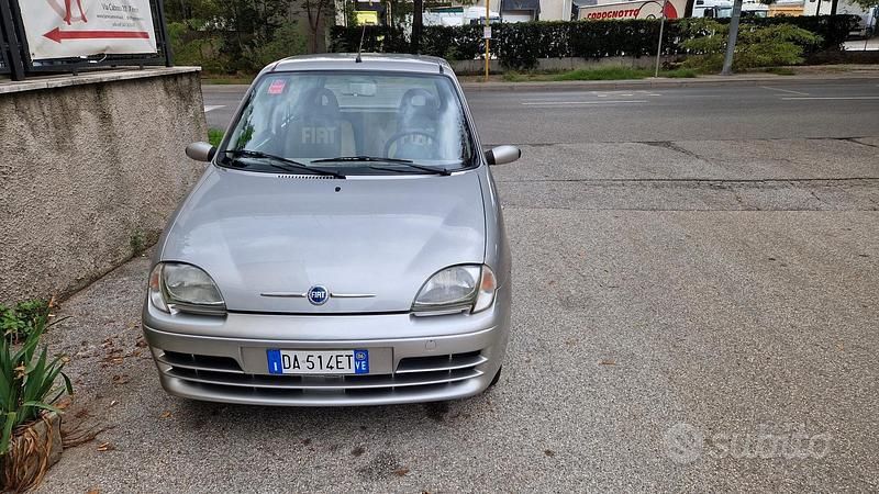 Usata Fiat 600 54 CV (39 kW) 2006 Grigio Utilitaria