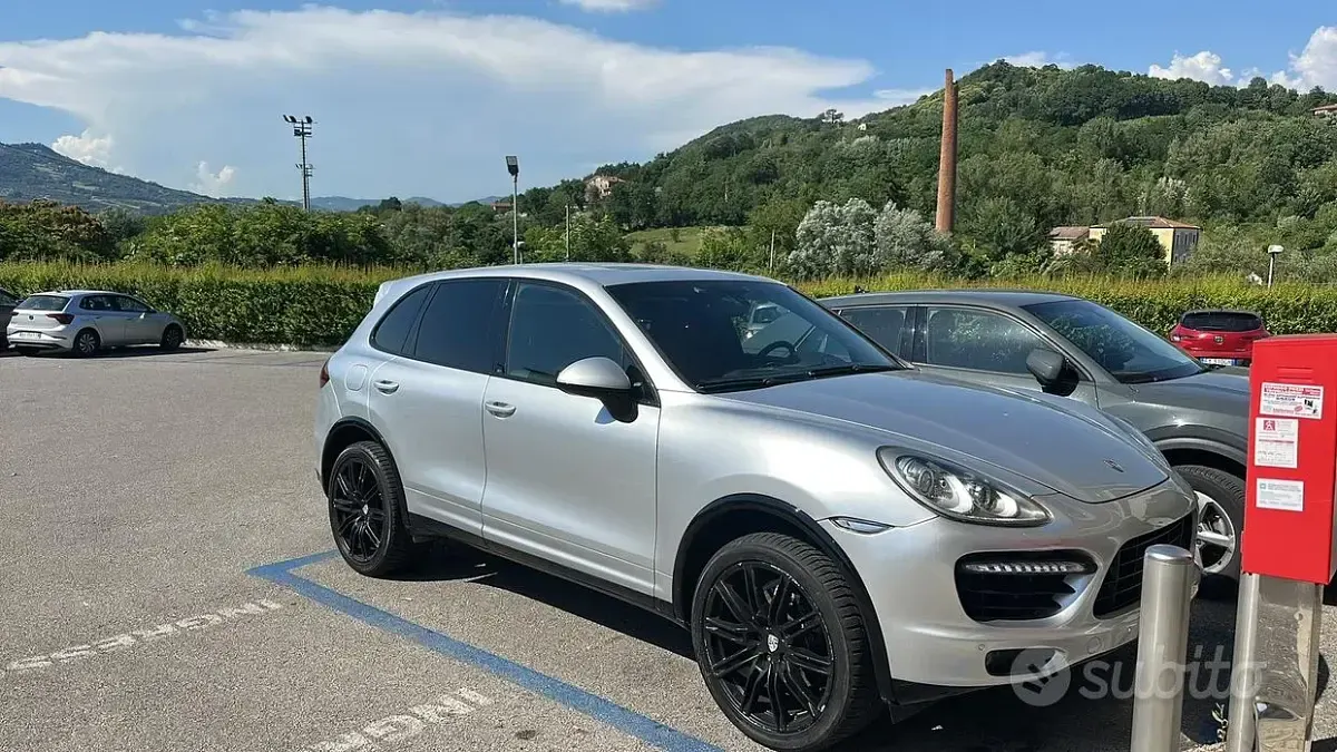 Usata Porsche Cayenne 245 CV (180 kW) 2011 SUV
