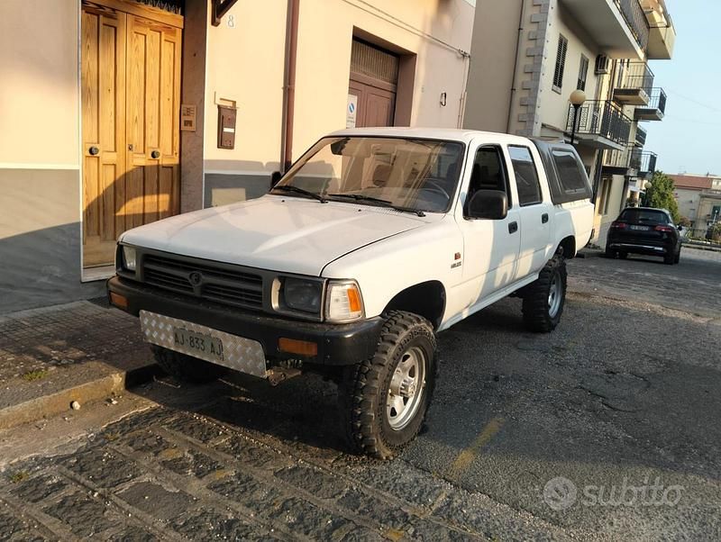 Usata Toyota HiLux 97 CV (71 kW) 1997 Bianco Pick-up