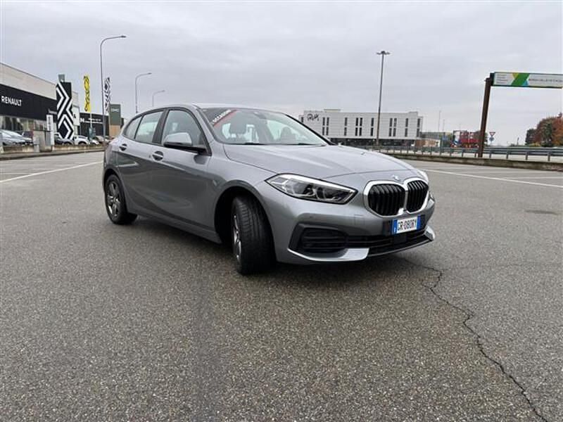 Usata BMW 116 Advantage 116 CV (85 kW) 2022 Grigio Utilitaria