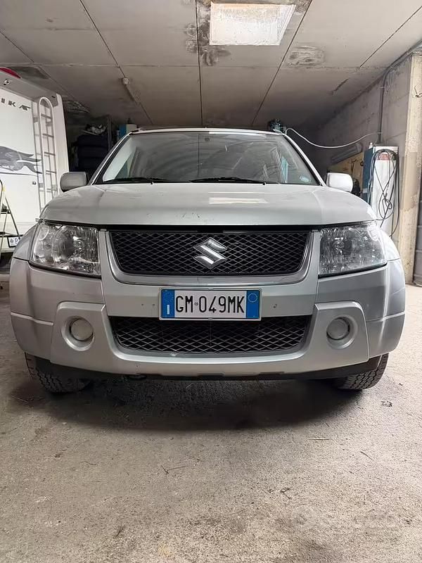 Usata Suzuki Vitara 2009 Grigio Station wagon
