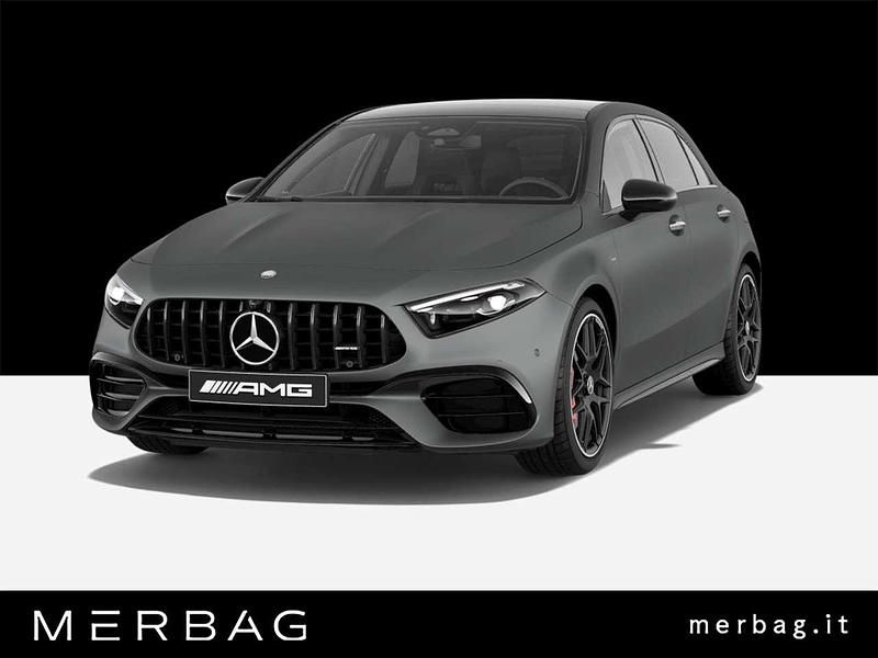 Grigio Nuova 2025 Mercedes A45 AMG Premium Plus Tre volumi | 68.330 € (Molto cara) - Immagine 1/4