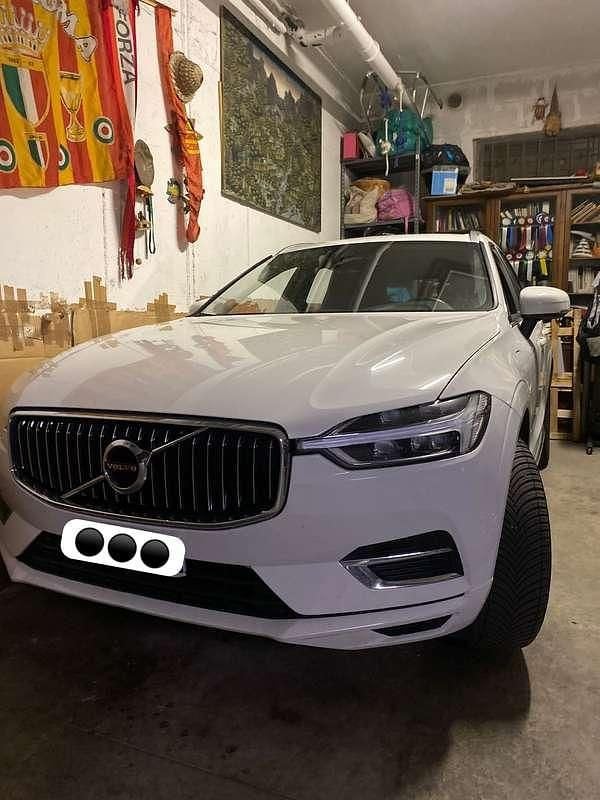 Usata Volvo XC60 Momentum 250 CV (183 kW) 2020 SUV