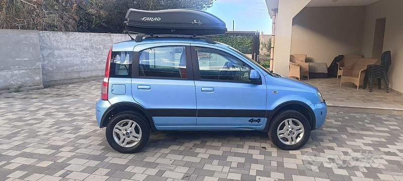 Usata Fiat Panda 4x4 2007 Blu Utilitaria