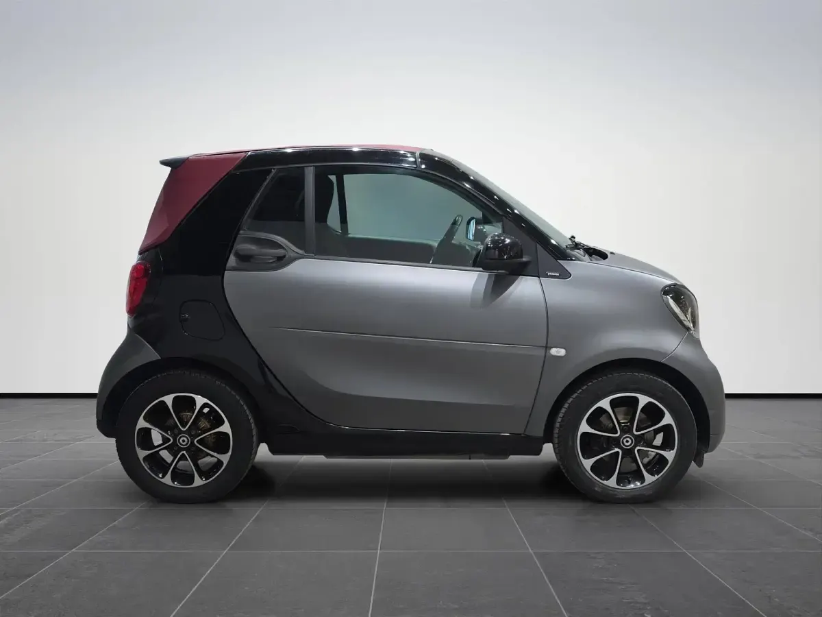 Usata Smart ForTwo Cabrio Passion 71 CV (52 kW) 2016 Grigio Cabrio